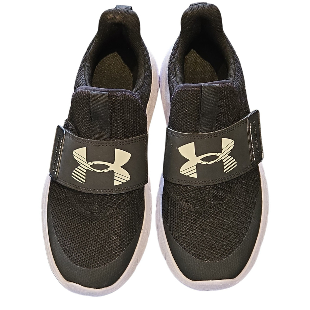 Under Armour Youth Size 6.5 BGS Flash Black & White Slip-On New In Box (Shelf)